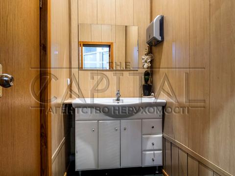 комерційна за адресою Герцена вул., 17-25