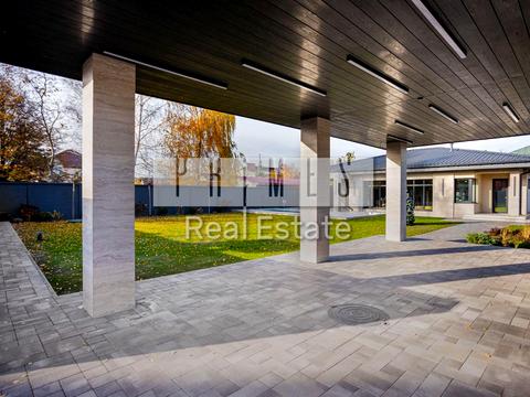 будинок за адресою Квітнева вул.