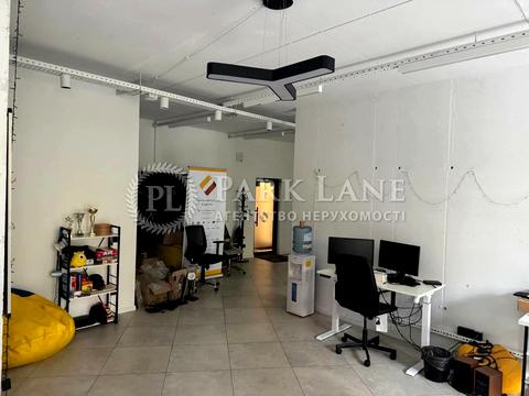 комерційна за адресою Василя Тютюнника вул. (Анрі Барбюса), 28-А