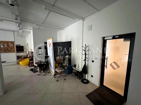 комерційна за адресою Василя Тютюнника вул. (Анрі Барбюса), 28-А