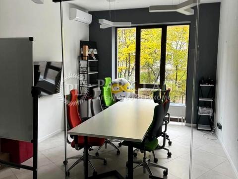 комерційна за адресою Василя Тютюнника вул. (Анрі Барбюса), 28-А