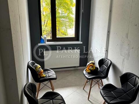 комерційна за адресою Василя Тютюнника вул. (Анрі Барбюса), 28-А