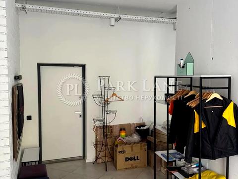 комерційна за адресою Василя Тютюнника вул. (Анрі Барбюса), 28-А