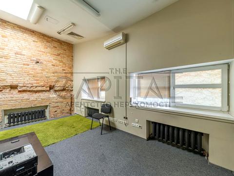 коммерческая по адресу Верхній Вал ул., 22