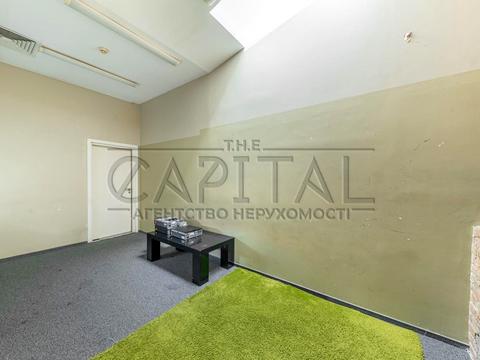 коммерческая по адресу Верхній Вал ул., 22