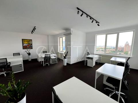 комерційна за адресою Князів Острозьких вул. (Московська), 46/2