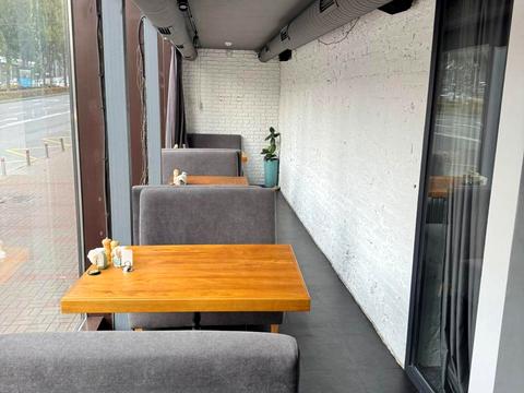 коммерческая по адресу Леси Украинки бульв., 2