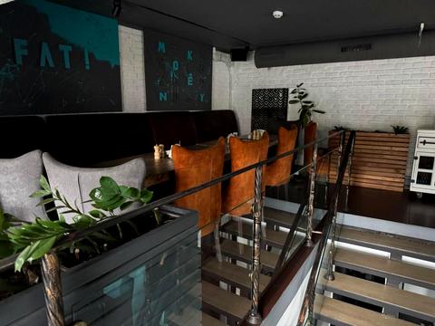 коммерческая по адресу Леси Украинки бульв., 2