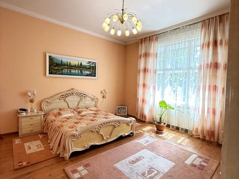 коммерческая по адресу Михайла Грушевського ул., 31А