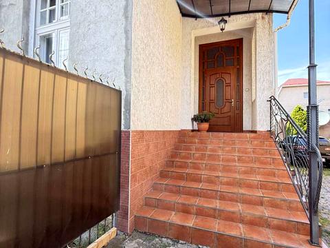 коммерческая по адресу Михайла Грушевського ул., 31А