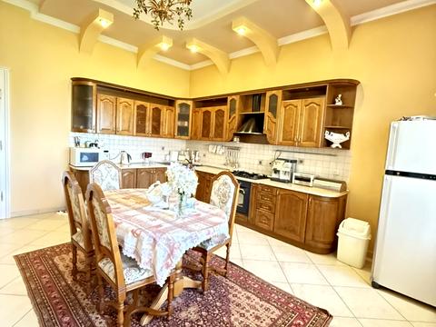 коммерческая по адресу Михайла Грушевського ул., 31А