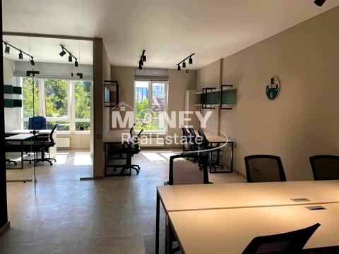 комерційна за адресою Жилянська вул., 68