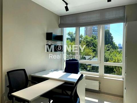 комерційна за адресою Жилянська вул., 68