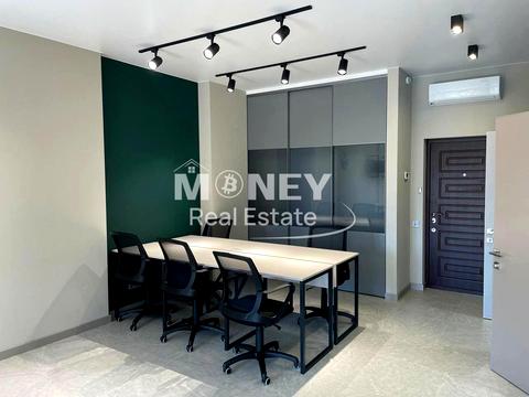 комерційна за адресою Жилянська вул., 68