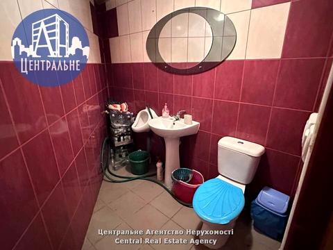 комерційна за адресою Тельмана, 10А