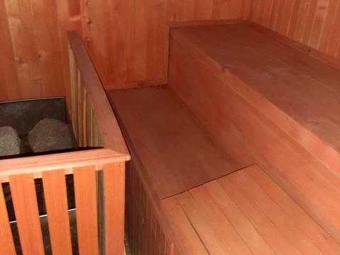 будинок за адресою смт. Новопокровка, заводская