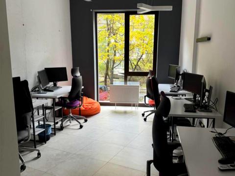 комерційна за адресою Василя Тютюнника вул. (Анрі Барбюса), 28-А