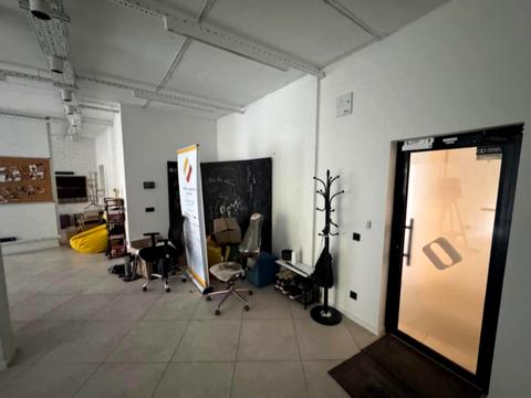 комерційна за адресою Василя Тютюнника вул. (Анрі Барбюса), 28-А