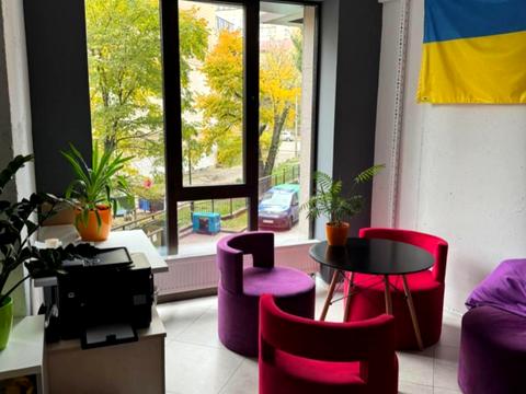 комерційна за адресою Василя Тютюнника вул. (Анрі Барбюса), 28-А