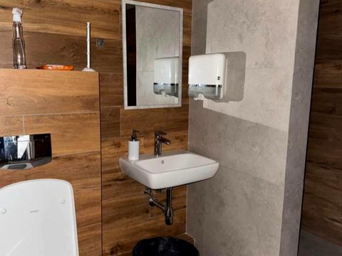 комерційна за адресою Василя Тютюнника вул. (Анрі Барбюса), 28-А