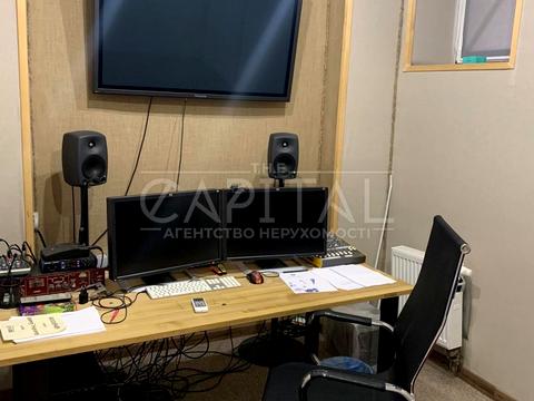 комерційна за адресою Протасів Яр вул., 8