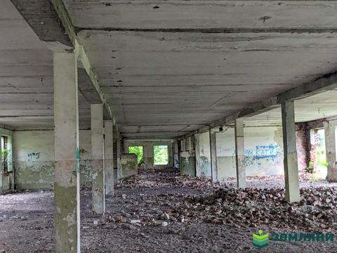 участок по адресу Лесі Українки