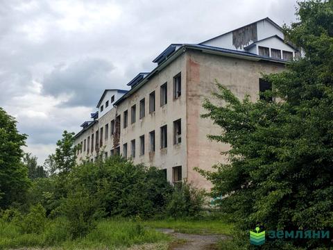 участок по адресу Лесі Українки