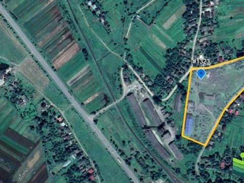 участок по адресу Лесі Українки