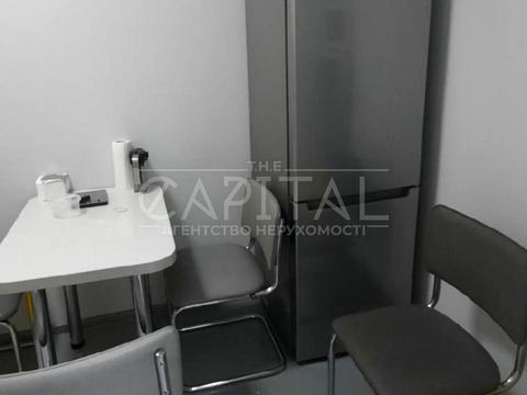 комерційна за адресою Старонаводницька вул., 2/20