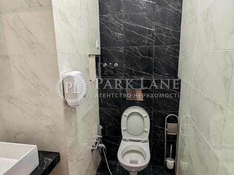 комерційна за адресою Жилянська вул., 68