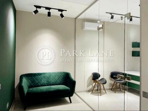 комерційна за адресою Жилянська вул., 68