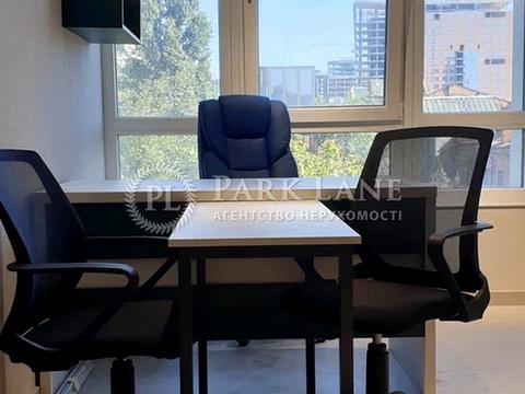 комерційна за адресою Жилянська вул., 68