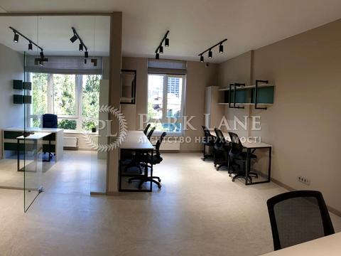 комерційна за адресою Жилянська вул., 68