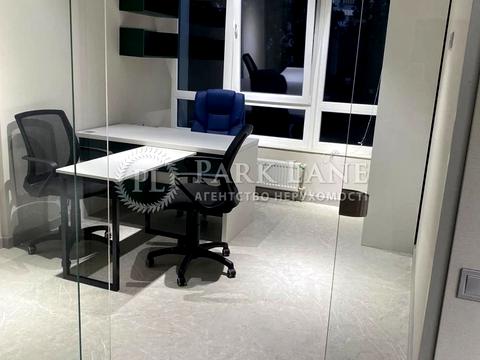 комерційна за адресою Жилянська вул., 68