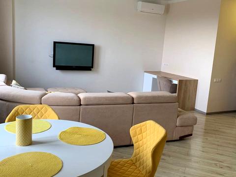 квартира за адресою Героїв Оборони Одеси вул. (Героїв Сталінграду), 24