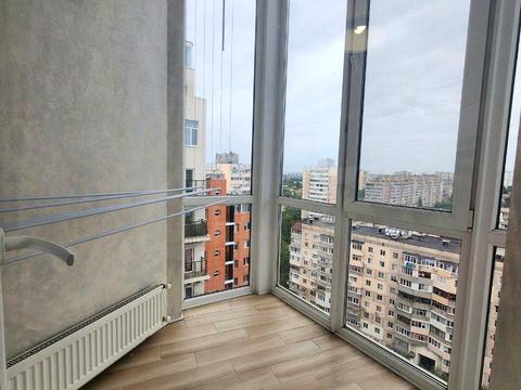 квартира за адресою Героїв Оборони Одеси вул. (Героїв Сталінграду), 24