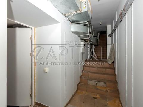 комерційна за адресою Тараса Шевченка бульв., 58