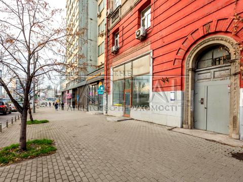 комерційна за адресою Тараса Шевченка бульв., 58
