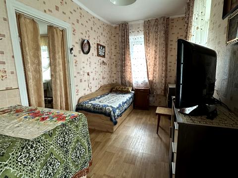 будинок за адресою смт. Обухівка, Ленина