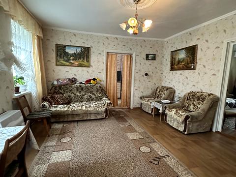 будинок за адресою смт. Обухівка, Ленина