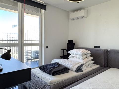 квартира за адресою Джона Маккейна вул. (Івана Кудрі), 1-Б