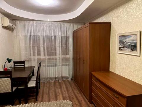 квартира за адресою Велика Васильківська вул. (Червоноармійська), 102