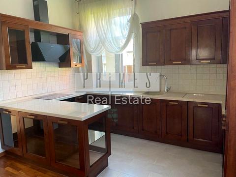 будинок за адресою Сонячна вул.