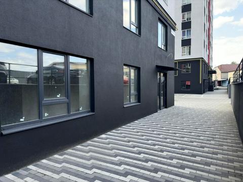 комерційна за адресою Покровська вул. (Радянська), 2-А