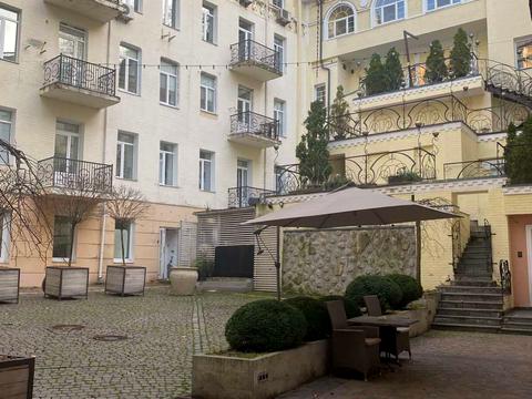 квартира за адресою Воздвиженська вул., 60