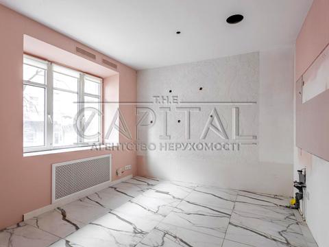 комерційна за адресою Дарвіна вул., 5