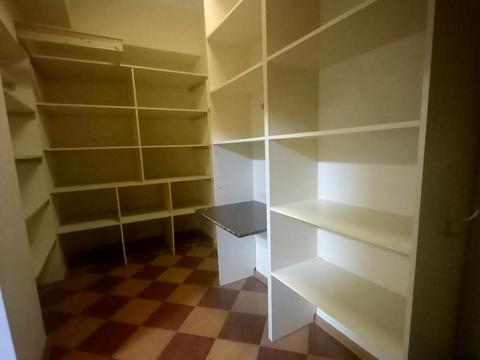 комерційна за адресою Лесі Українки вул., 11