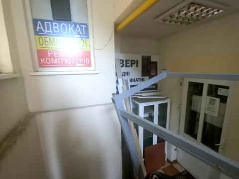 комерційна за адресою Лесі Українки вул., 11