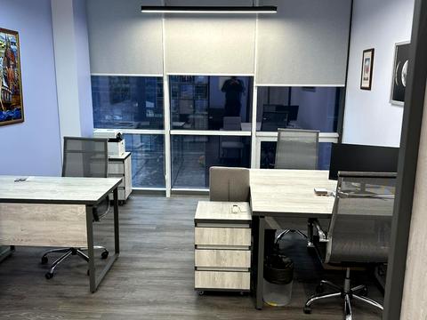 комерційна за адресою Товарна вул., 1