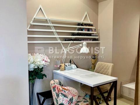 коммерческая по адресу Жилянская ул., 59